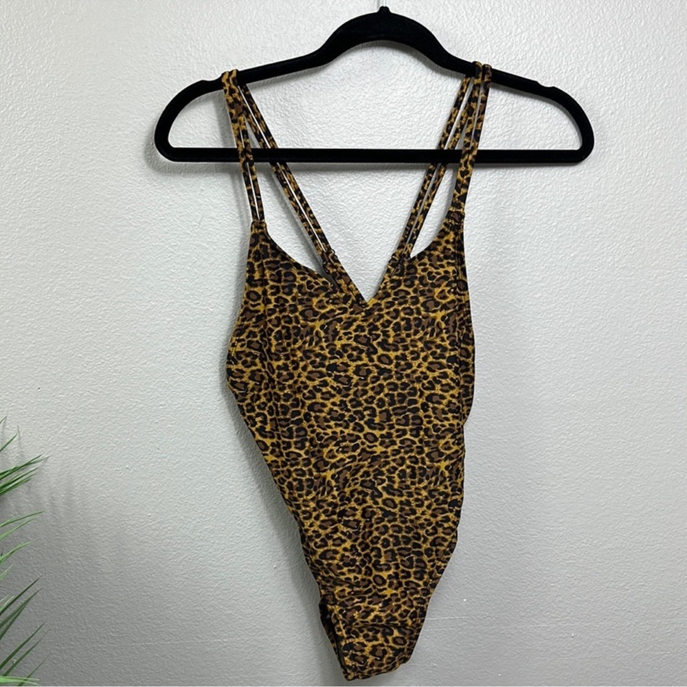 NWT Kendall & Kylie Leopard Print One Piece Swimsuit - Picture 5 of 10